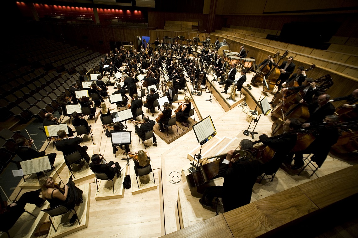 London Philharmonic-Mena-Perianes