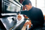 Seong_Jin_Cho_foto4_de_Christoph_Koestlin_DeutscheGrammophon.jpg