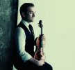 Capucon_Renaud_3_photo_Paolo_Roversi_4_Erato.jpg
