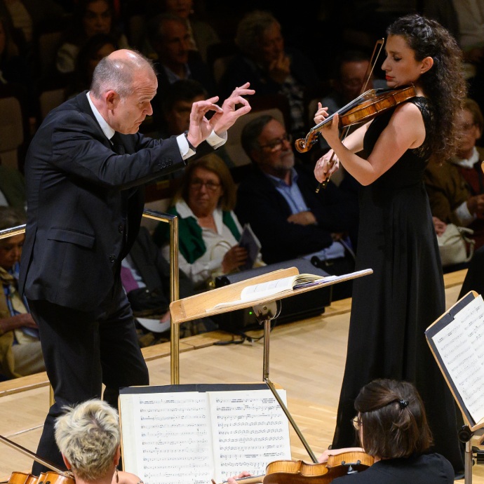 Debut de Les Siècles en Ibermúsica con una cita única